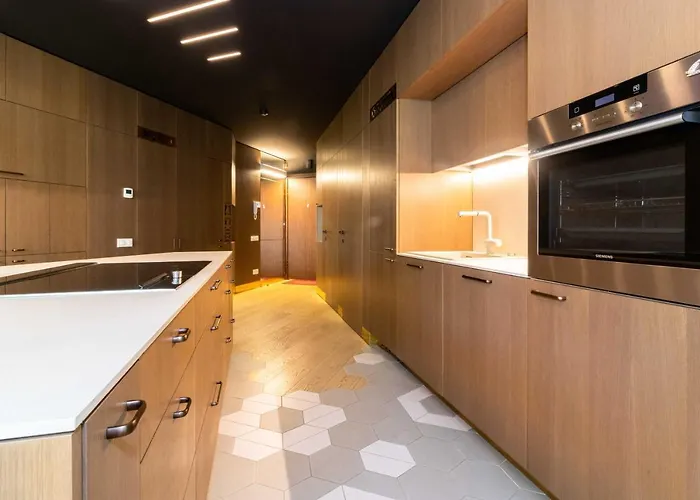 The Tourist 2bd/2bh Apt, Terrace+parking, By Cohost 公寓 克莱佩达