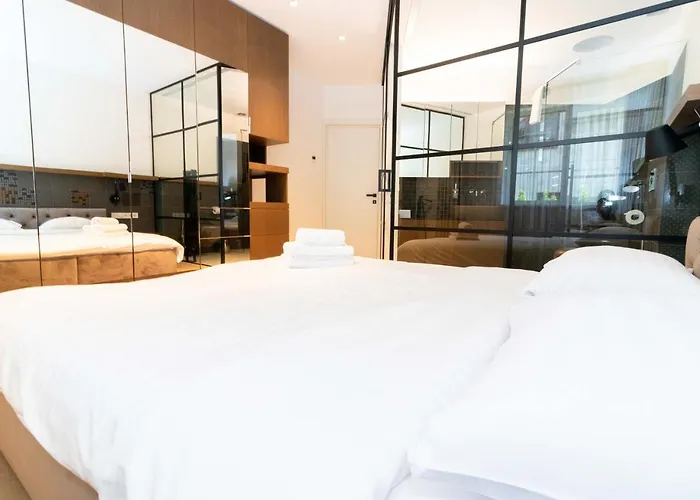 公寓 The Tourist 2bd/2bh Apt, Terrace+parking, By Cohost 克莱佩达